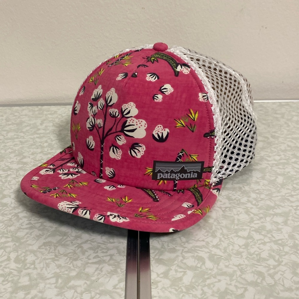 Patagonia Cap Adult OS Ultra Pink Gator Limited Edition Duckbill Trucker Cap NWT